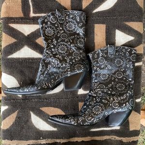 Black Floral Printed Cowboy Boot